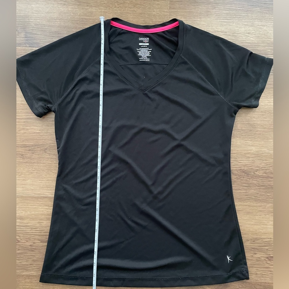 Danskin Now Black Athletic Short Sleeve Tee - Size Large (runs small)